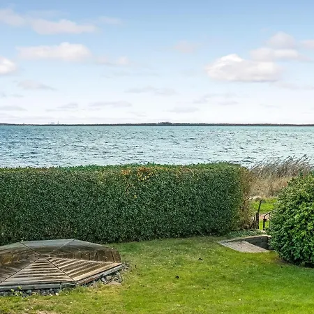 2 Bedroom Stunning In Kalvehave Kalvehave (Zealand)
