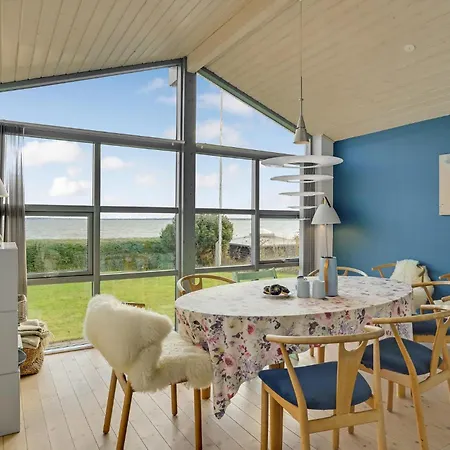 2 Bedroom Stunning In Kalvehave 펜션 Kalvehave (Zealand)